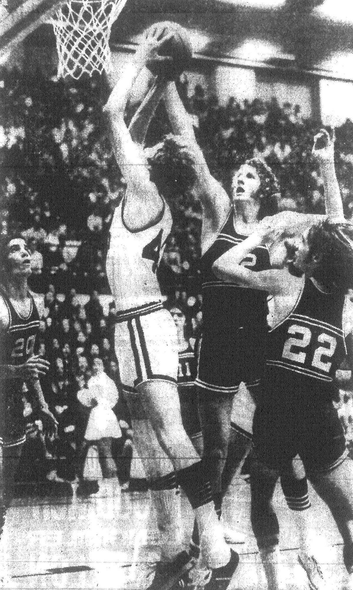 Alamo Heights preserving city's history in digital vintage photo archive