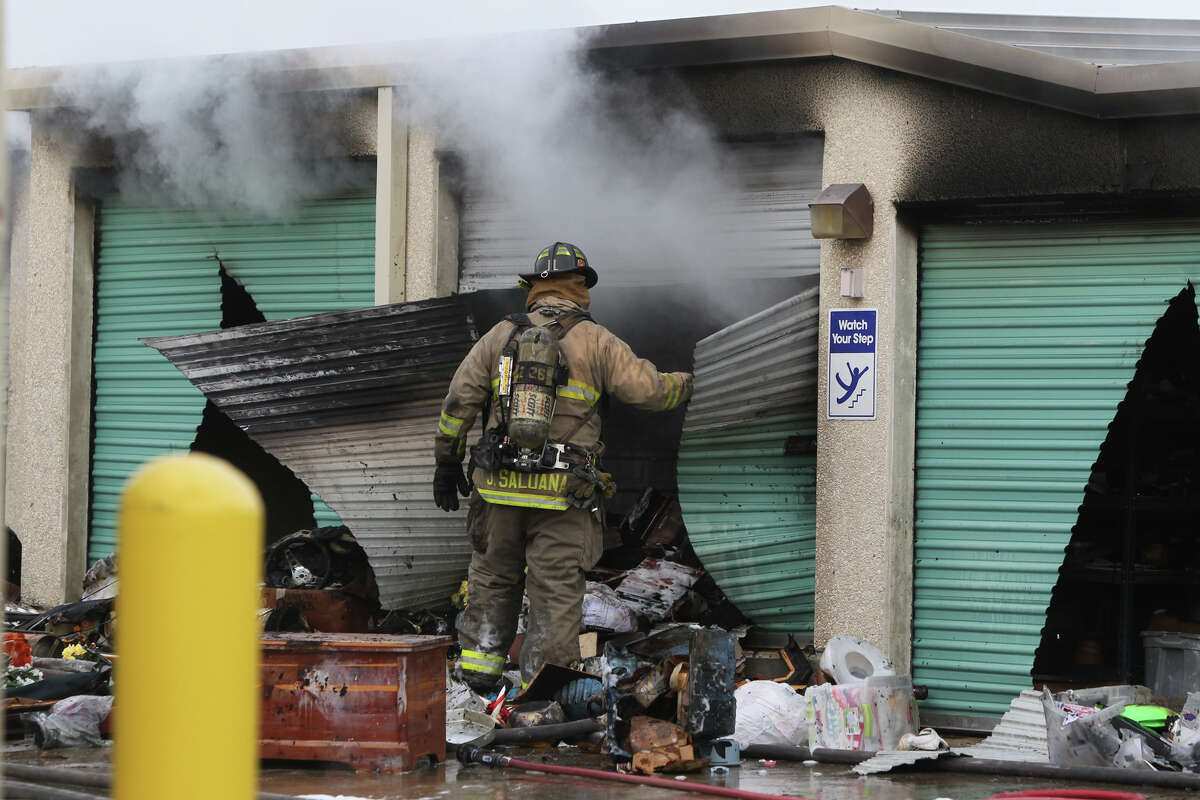 Uncle Bob Storage Unit Dandk Organizer