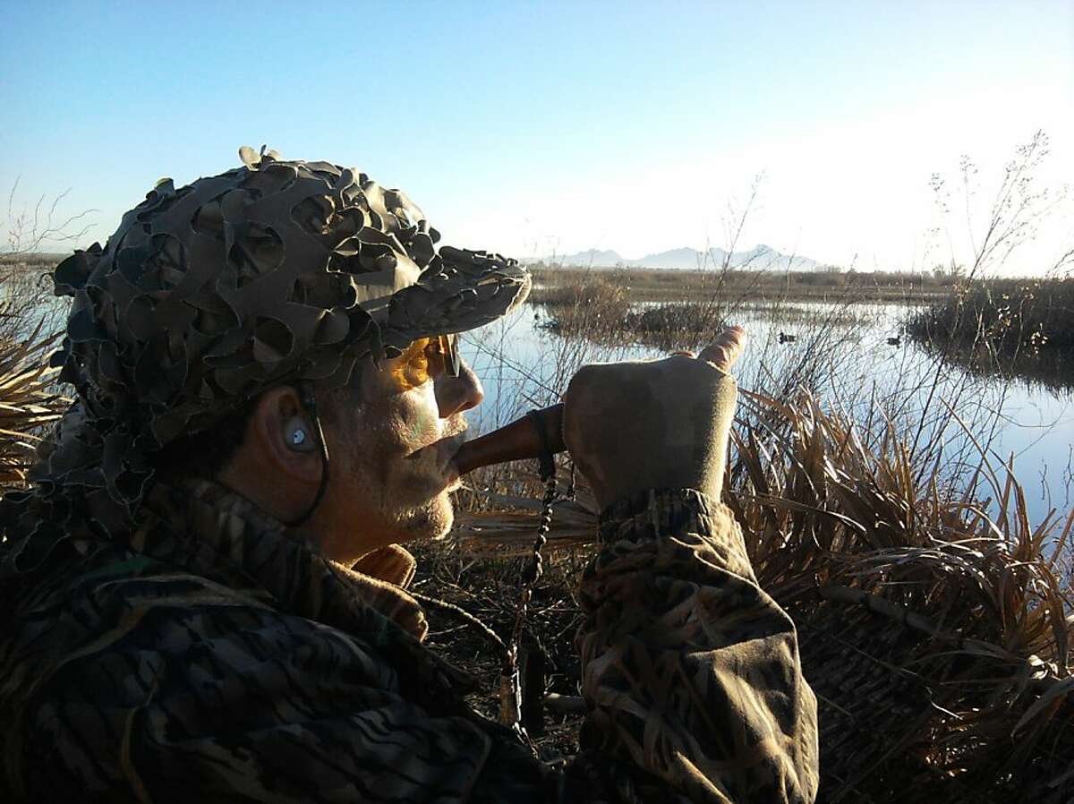 Ed Migale in duck blind in Sacramento Valley Photo Tom Stienstra / The Chronicle