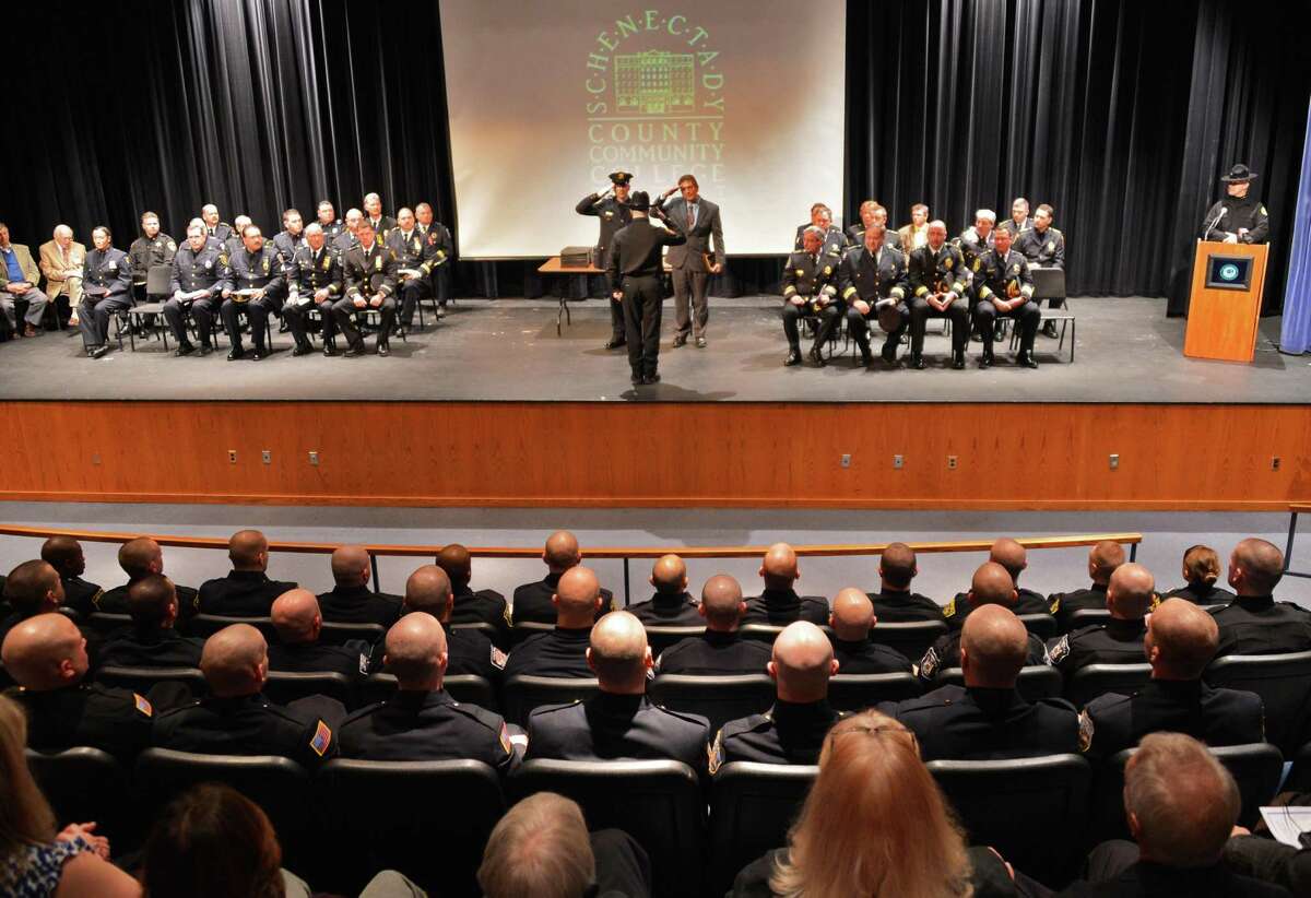 photos-police-academy-graduation