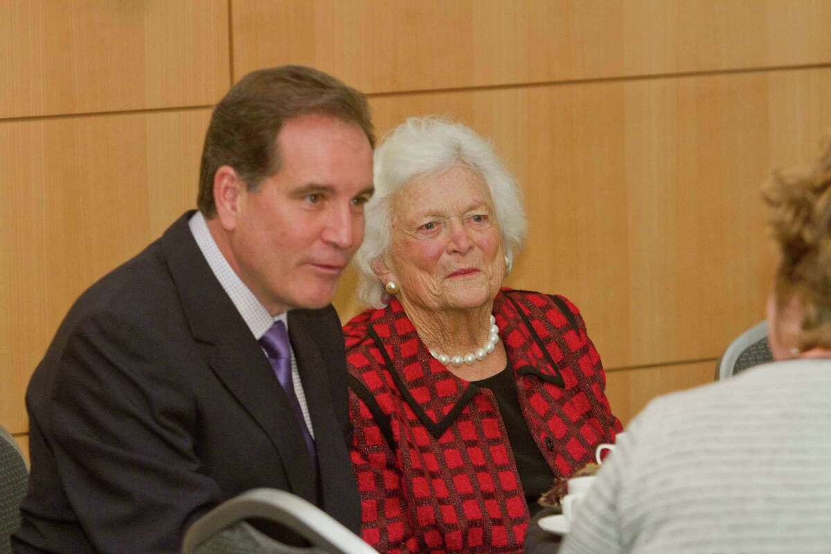 Jim Nantz and Former First Lady Barbara Bush at the Nantz National Alzheimer Center at the Methodist Neurological Institute.