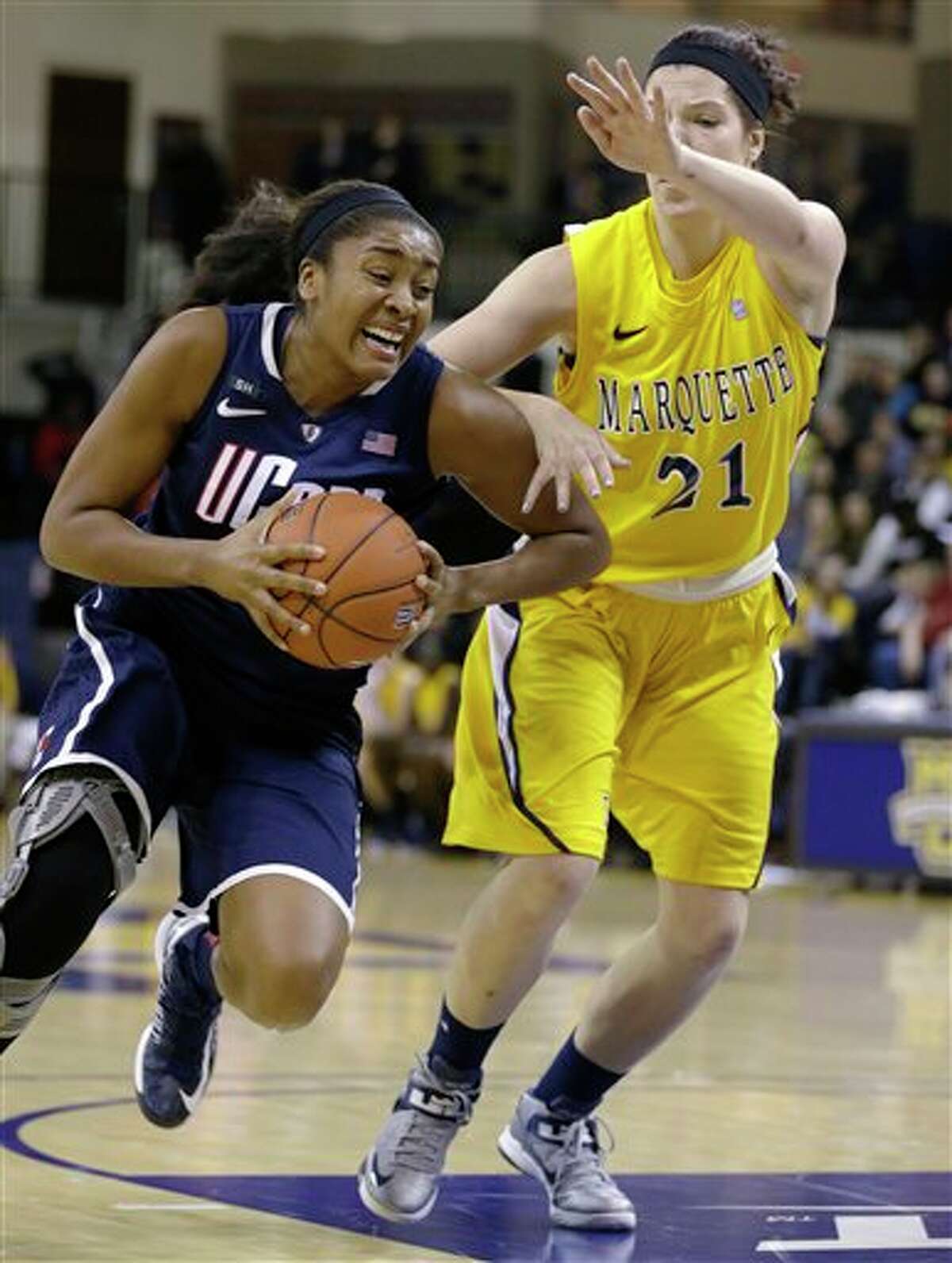 UConn women rout Marquette