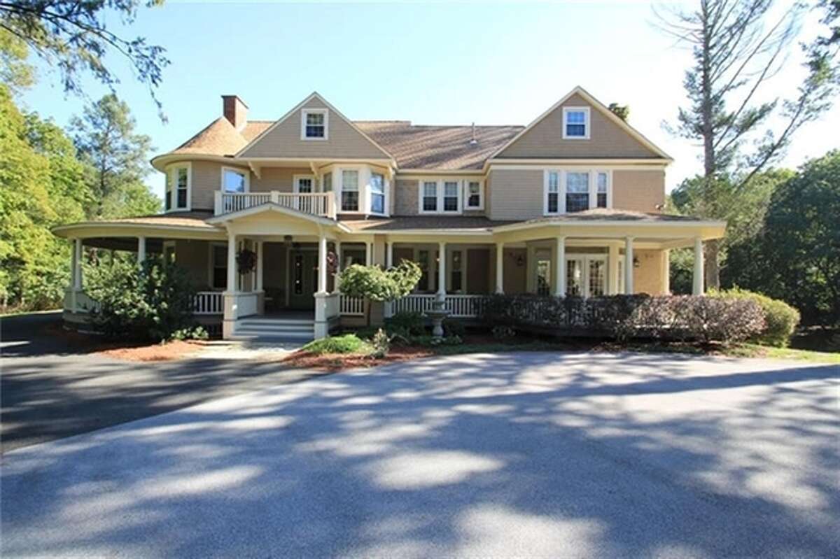 House of the Week Victorian in Troy