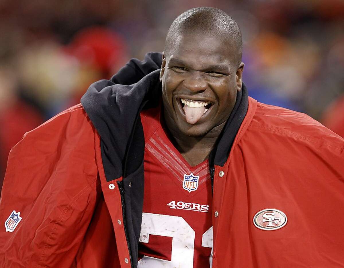 49ers' Frank Gore warms to the pistol