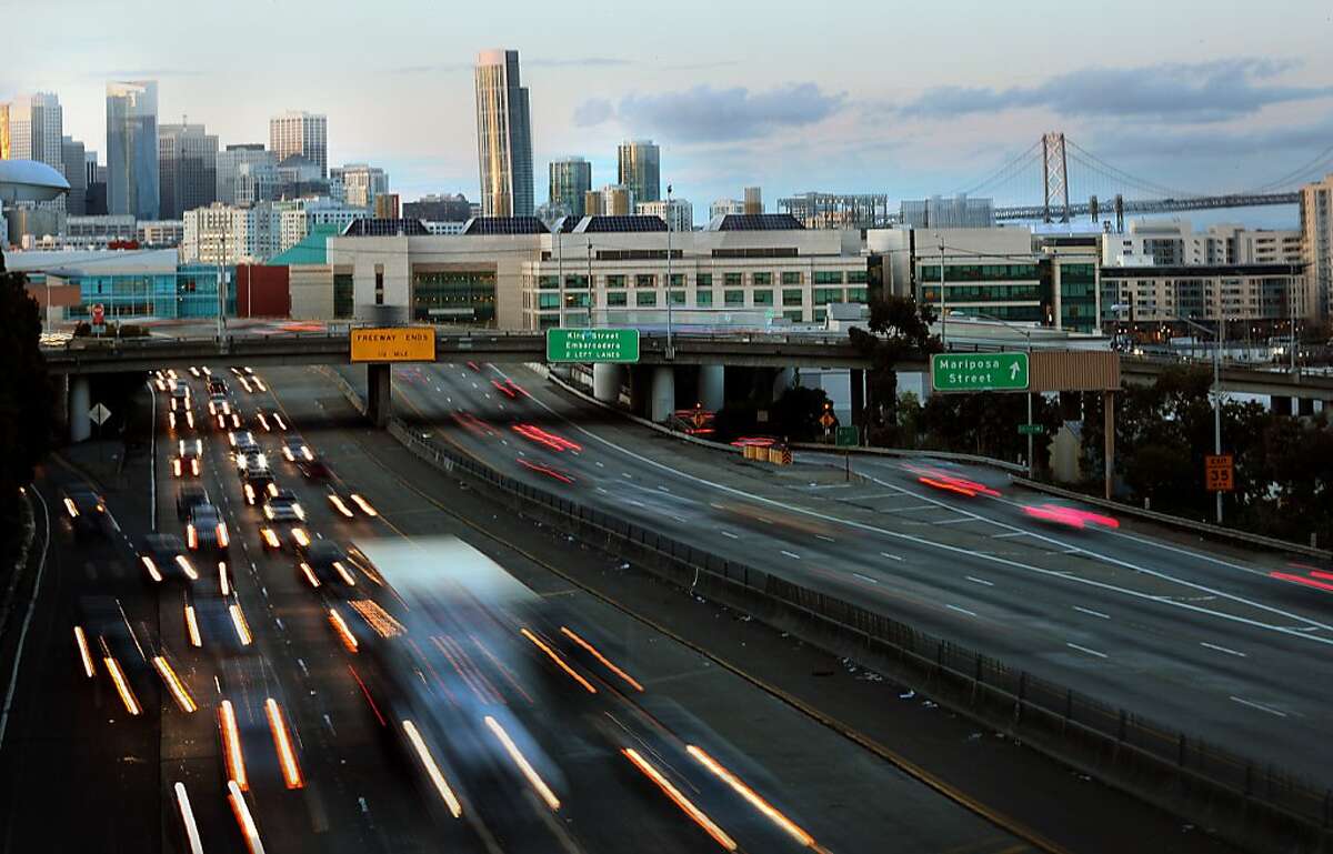 Leaving downtown on 280 - 5:50p.m. in San Francisco. Coming onto 280 highway from downtown 6th street and the Embarcadero is always a weekday rush. I like taking the city streets instead during this time. Camera settings: ISO 125, f20, 1second, 90mm, Canon EOS 5D Mark II