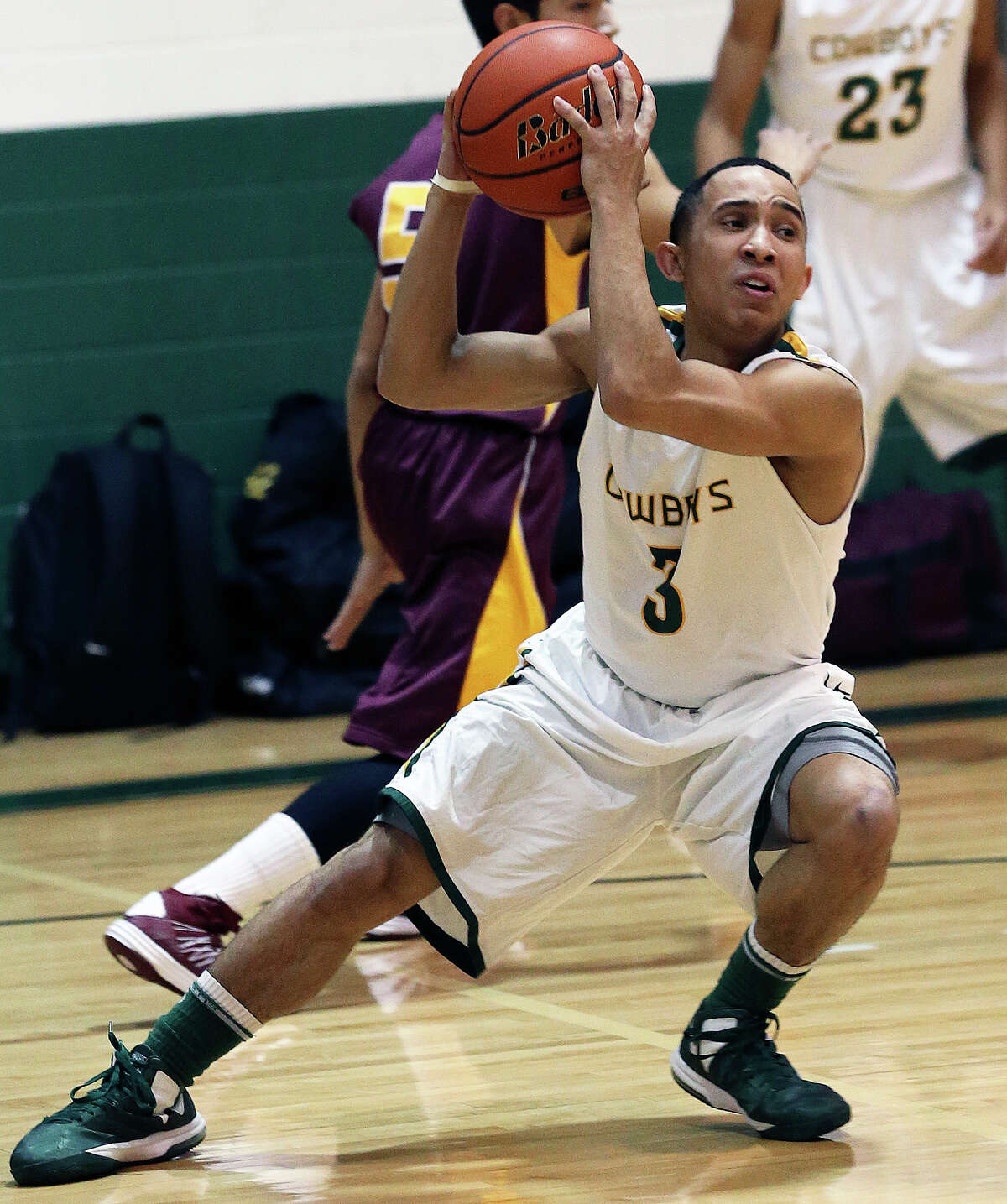 Harlandale vs. McCollum boys basketball