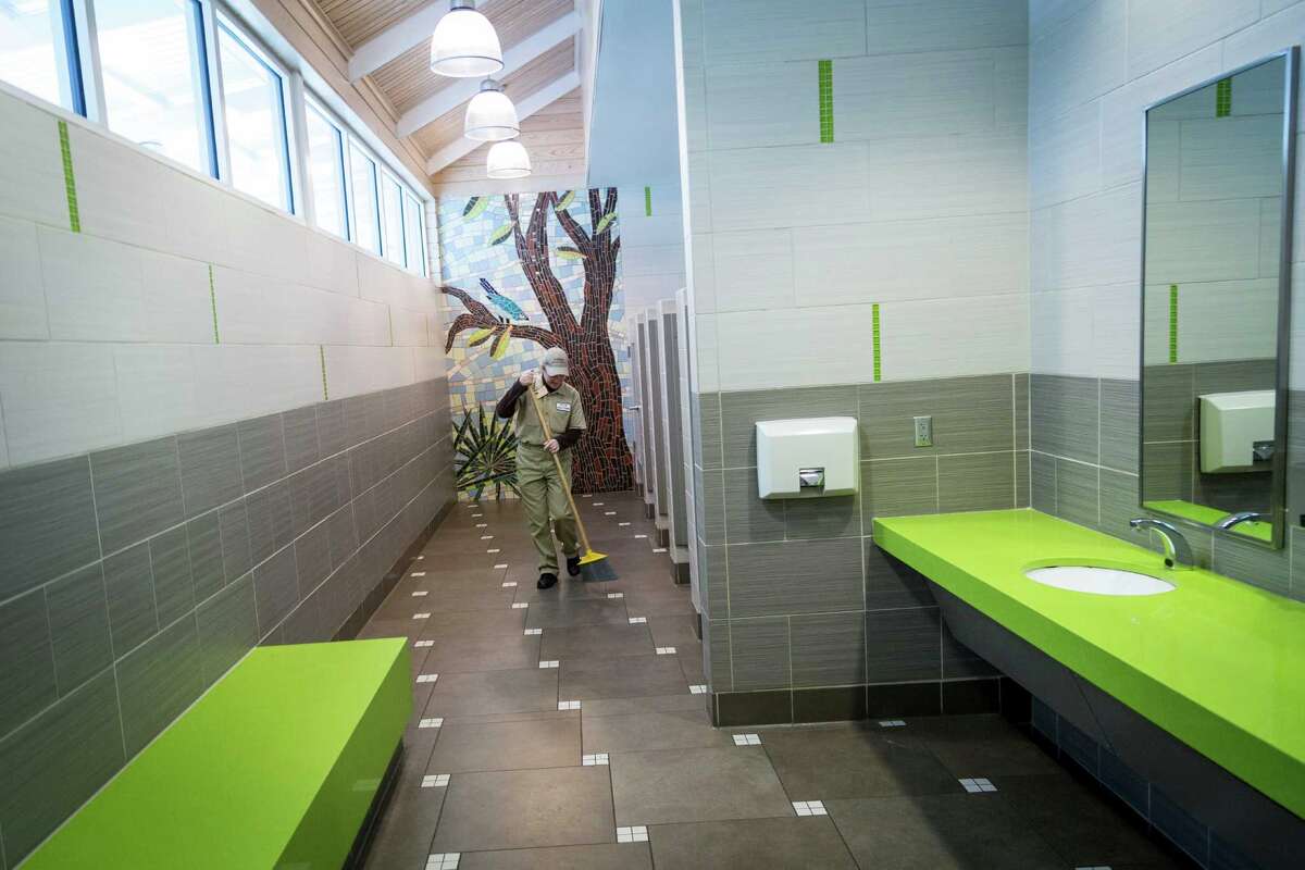 TxDOT's homey rest areas lure weary drivers off the highways