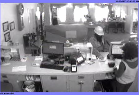 Troopers: Man dressed in construction garb robbed bank