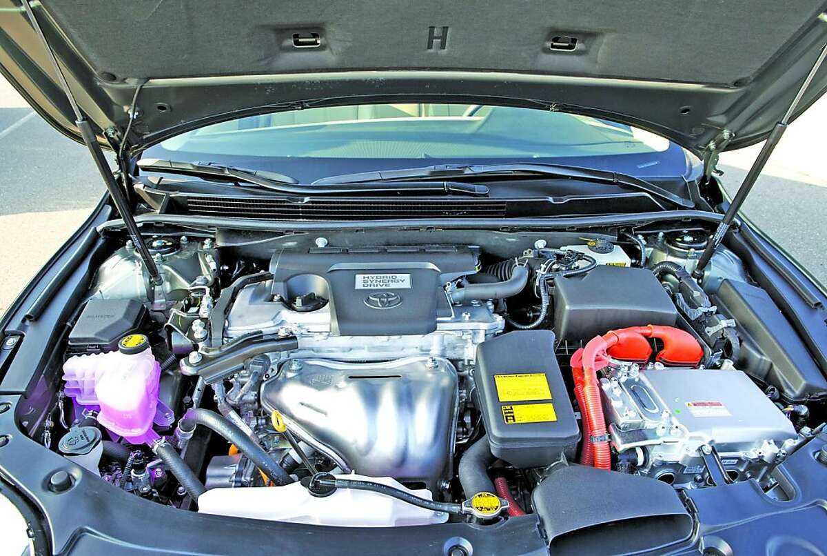 Fourth-generation Toyota Avalon arrives for 2013