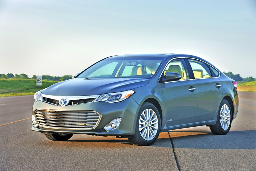 Fourth-generation Toyota Avalon arrives for 2013 - SFGate