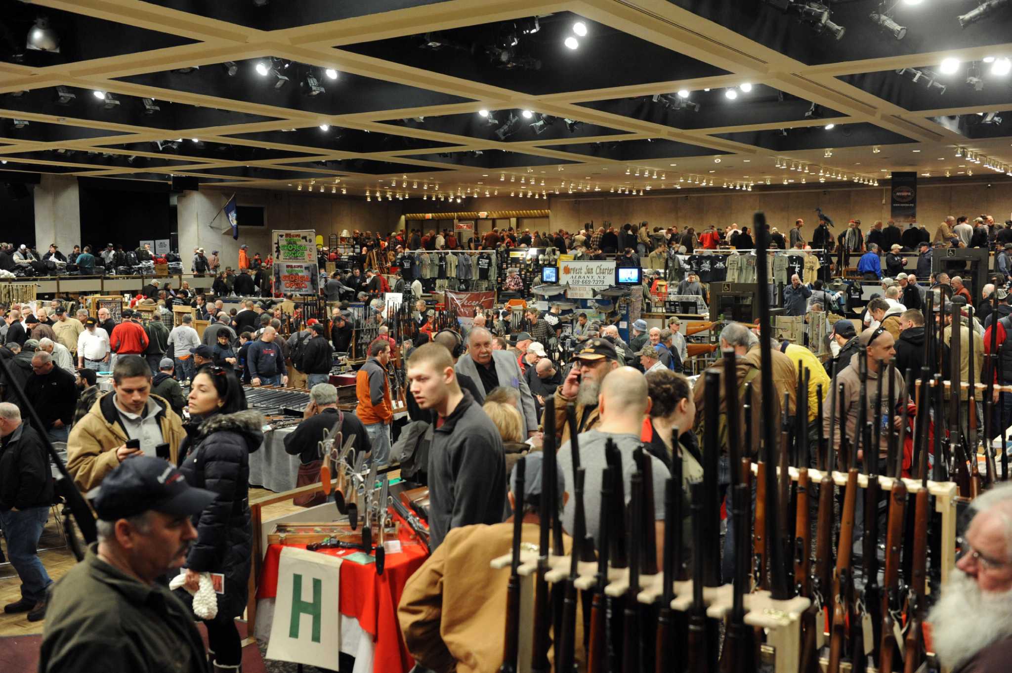 Thousands at gun show Times Union