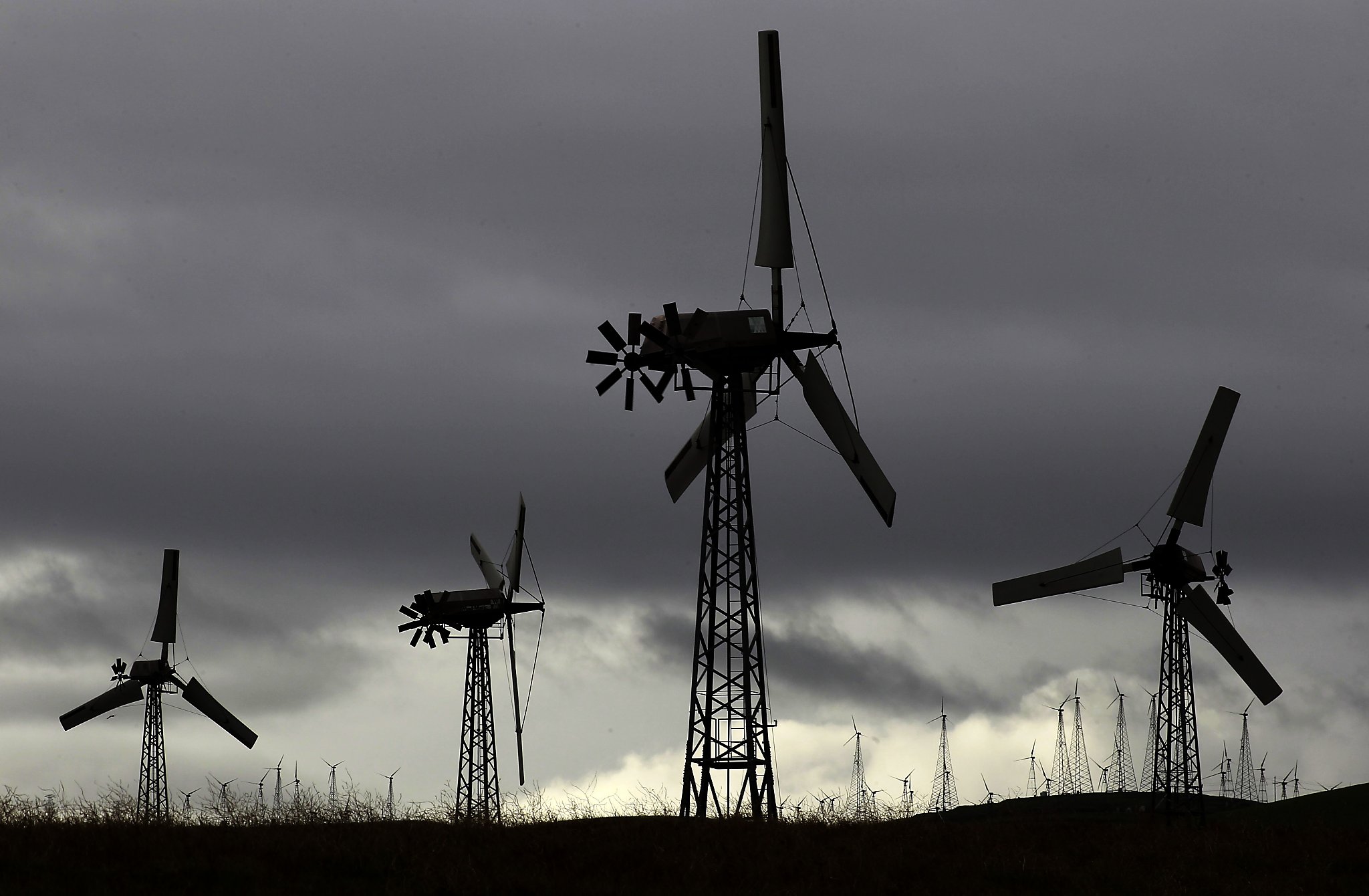 Wind-power company to replace bird-killing Altamont turbines - SFGate2048 x 1340