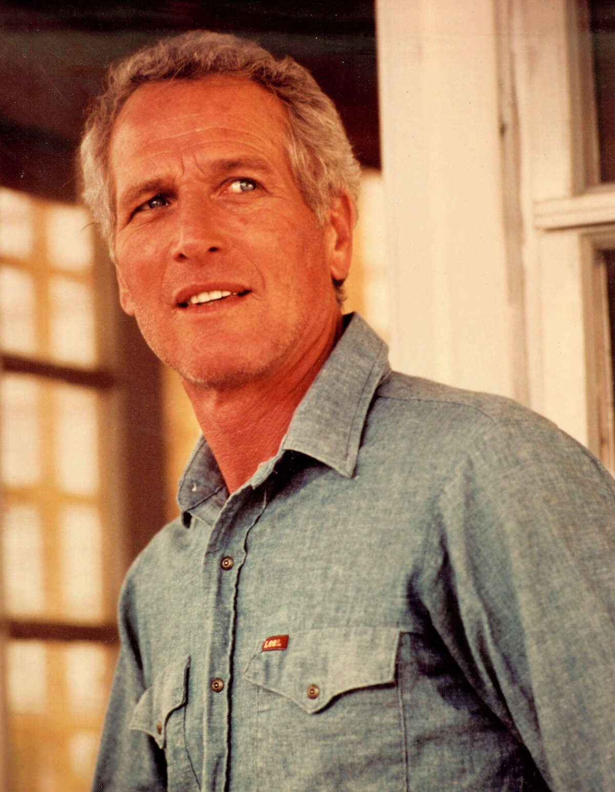 Paul Newman Before he turned his talent to salad dressing, Paul Newman served in the U.S. Navy in World War II as a turret gunner. Colorblindness disqualified him as a pilot.