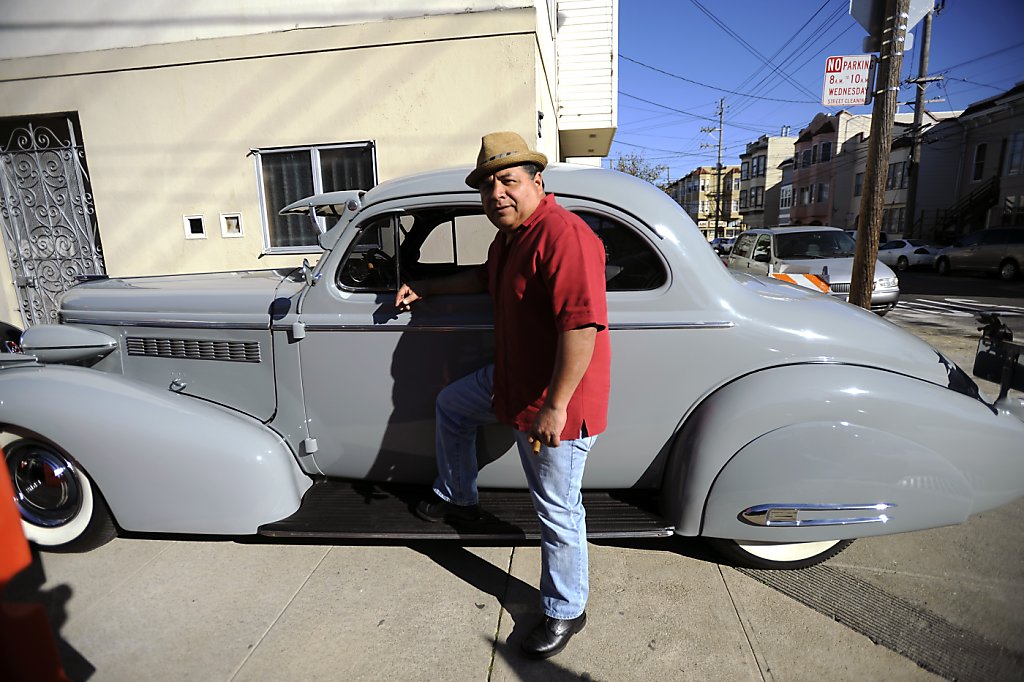 Lowrider parade for 49ers ready to dance