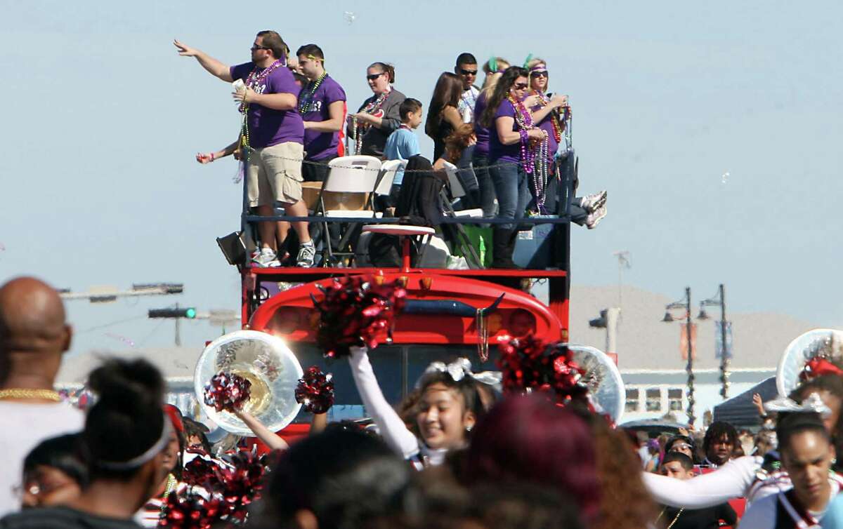 mardi gras galveston seawall