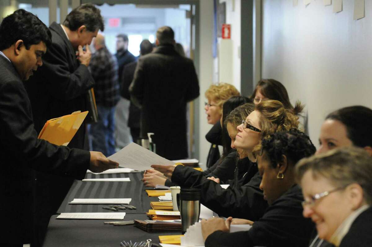 Nanotech job hunters flood fair