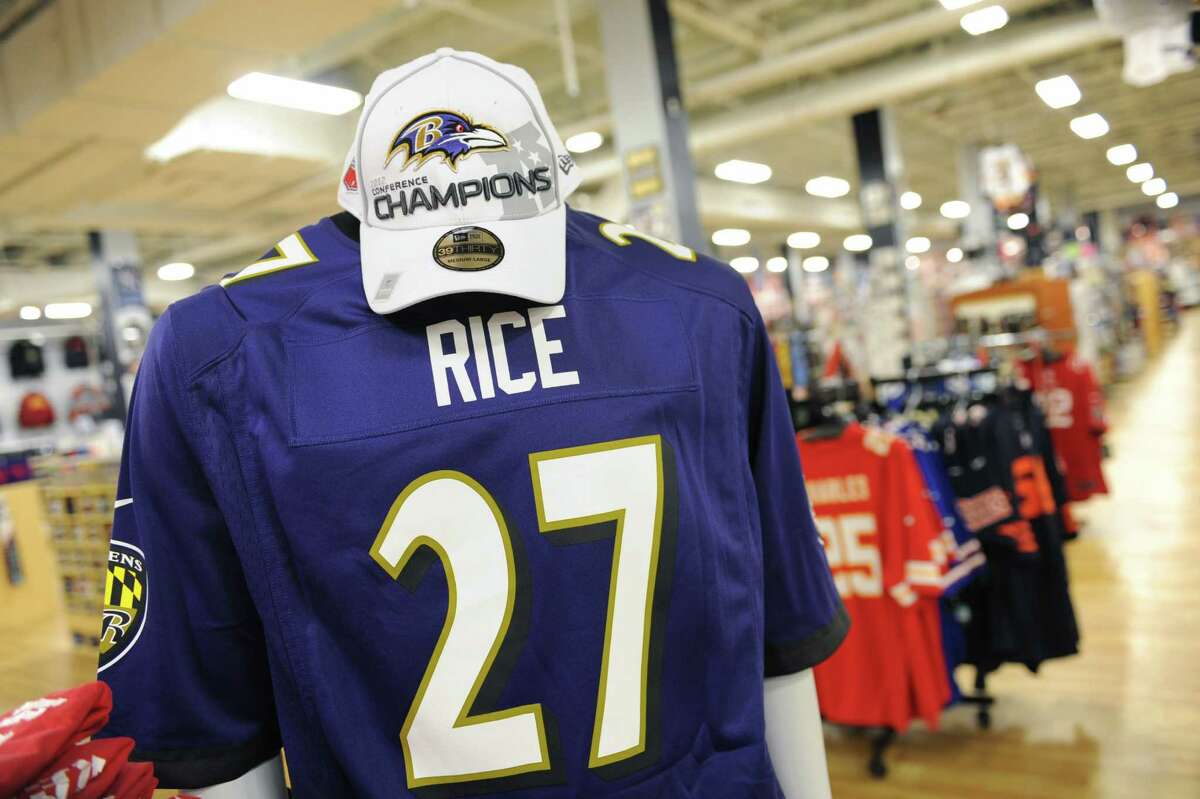 49ers, Ravens getting local cheers