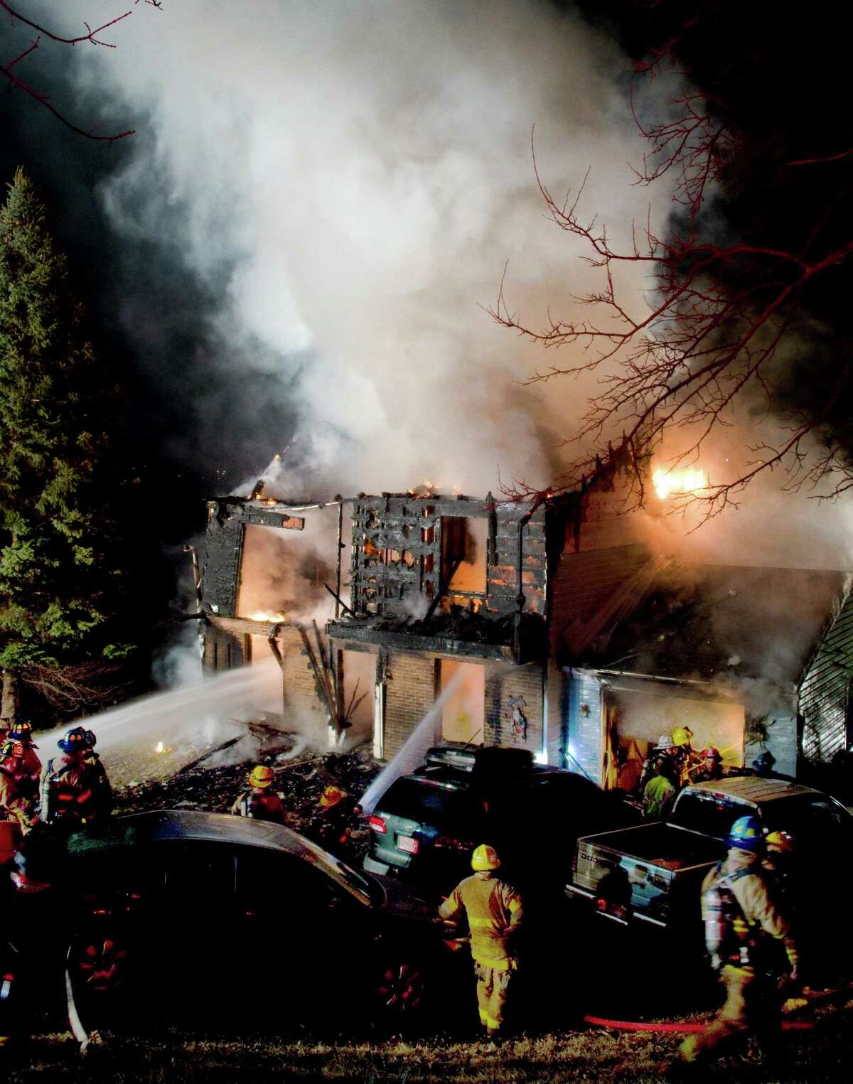 World news photos Tornado, another death in Brazil