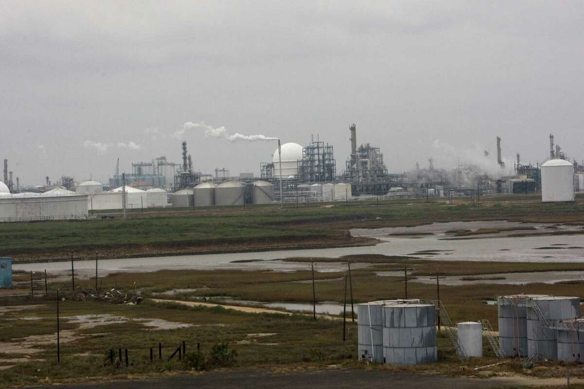 The Dow Chemical Company in Freeport has plans to eliminate about 6,000 contractor positions at their facilities nationally including those in Freeport Wednesday, Dec. 10, 2008, in Freeport.