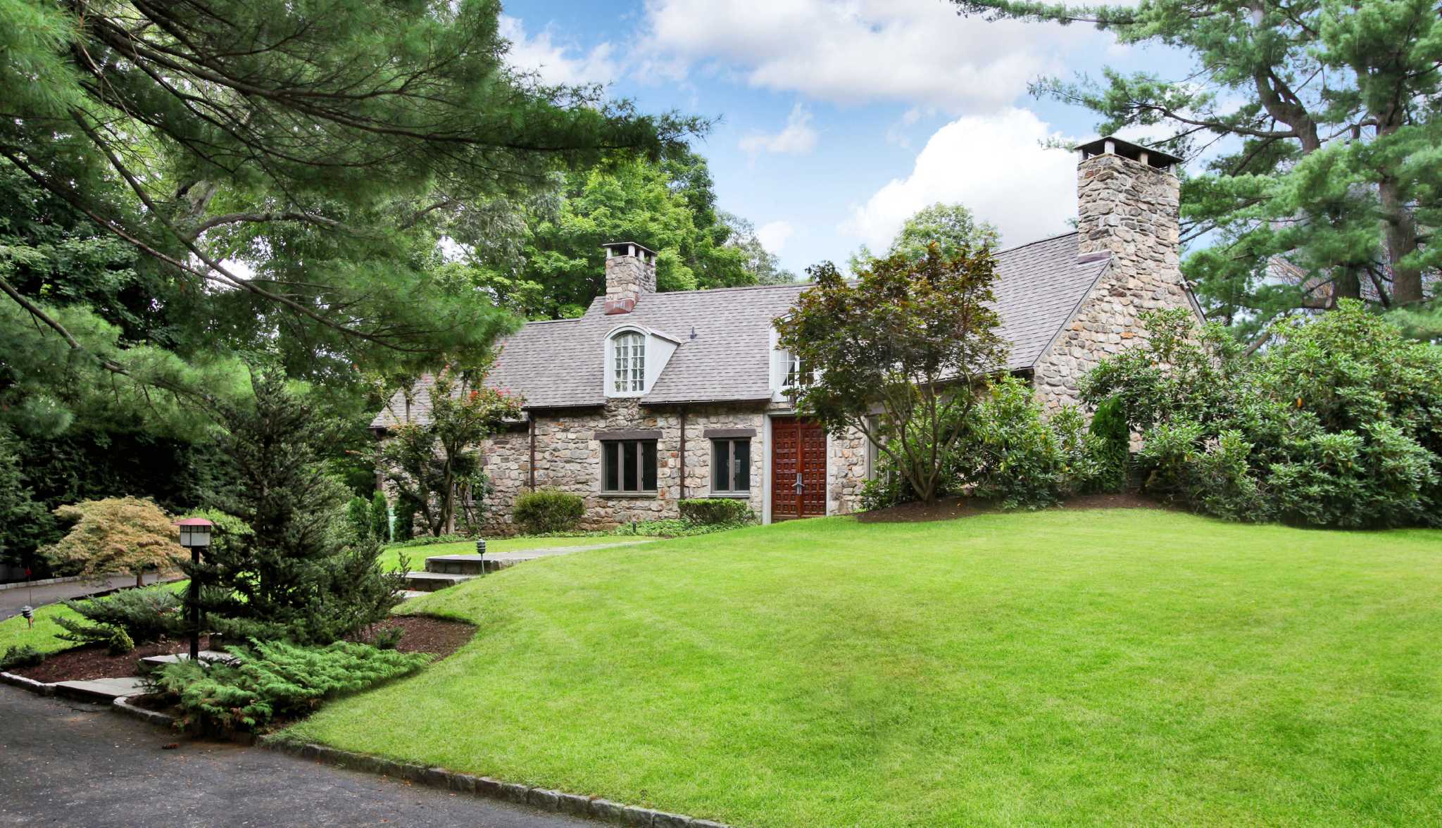 Westport Colonial by renowned architect on market - Westport News