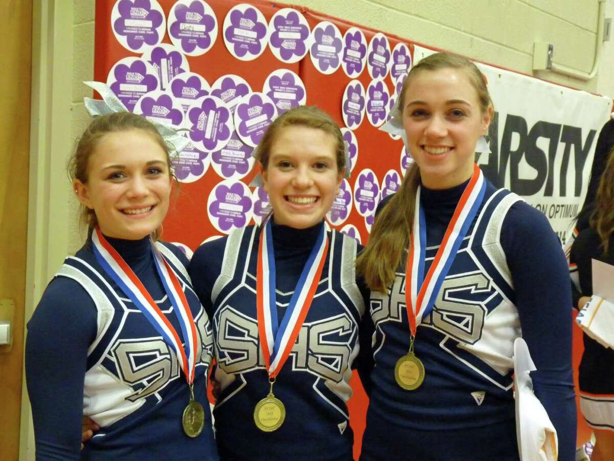 Staples cheerleaders finish 8th at FCIACs