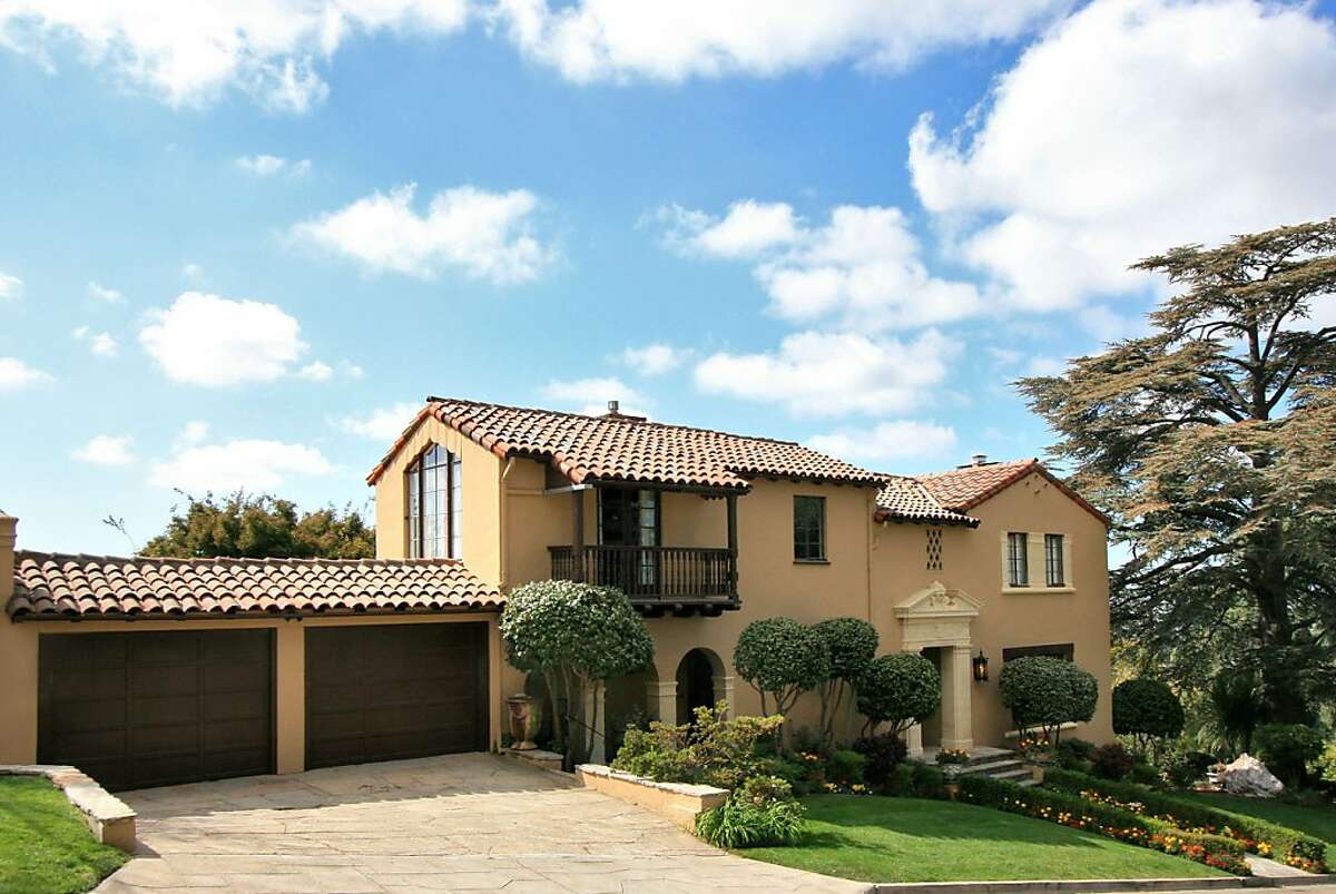 Mediterraneanstyle living in Oakland hills