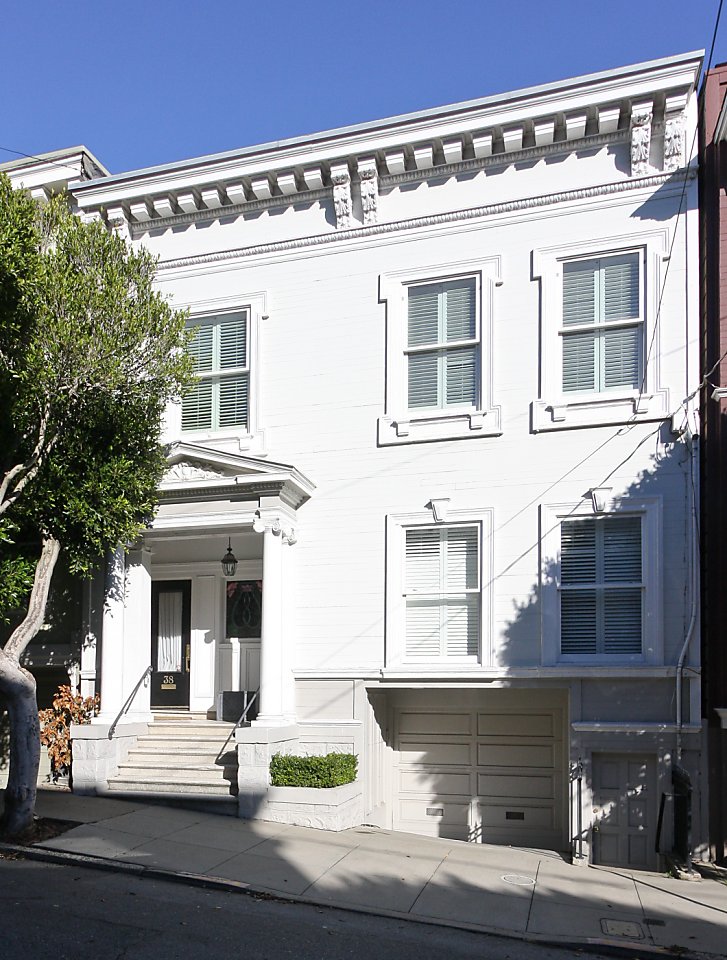 Price Point Property Price Point: $1.549 million
