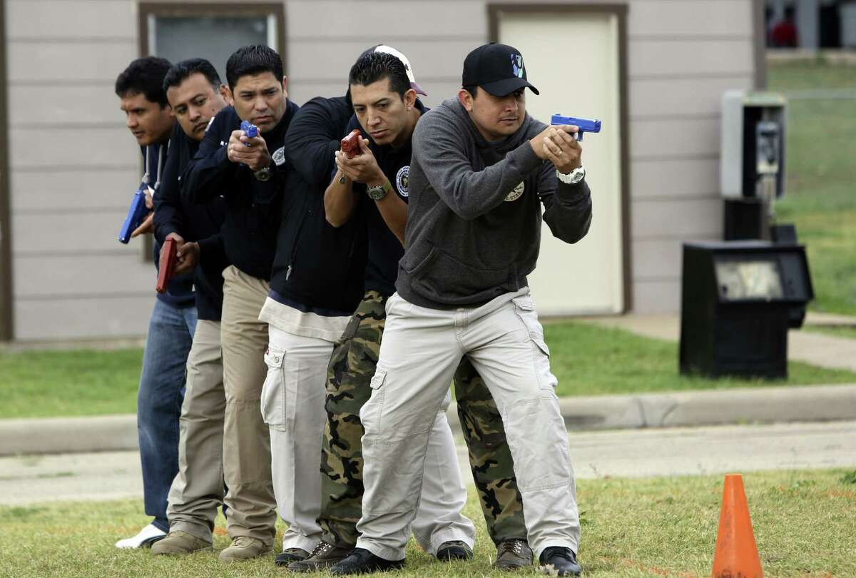 mexican-police-get-training-from-fbi-sapd