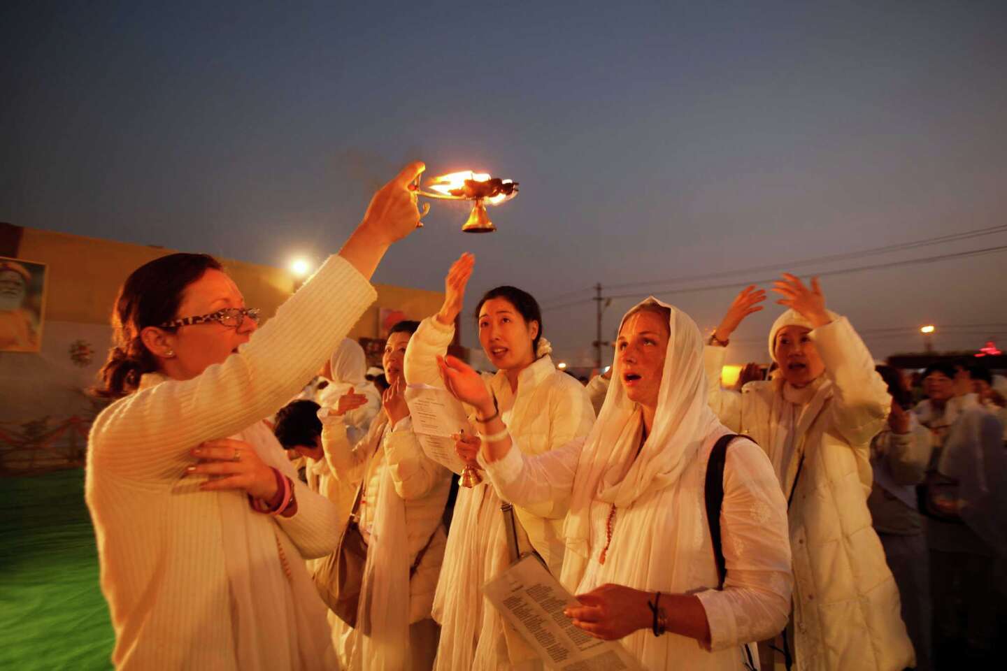 30 awesome photos of Hindu pilgrims in India