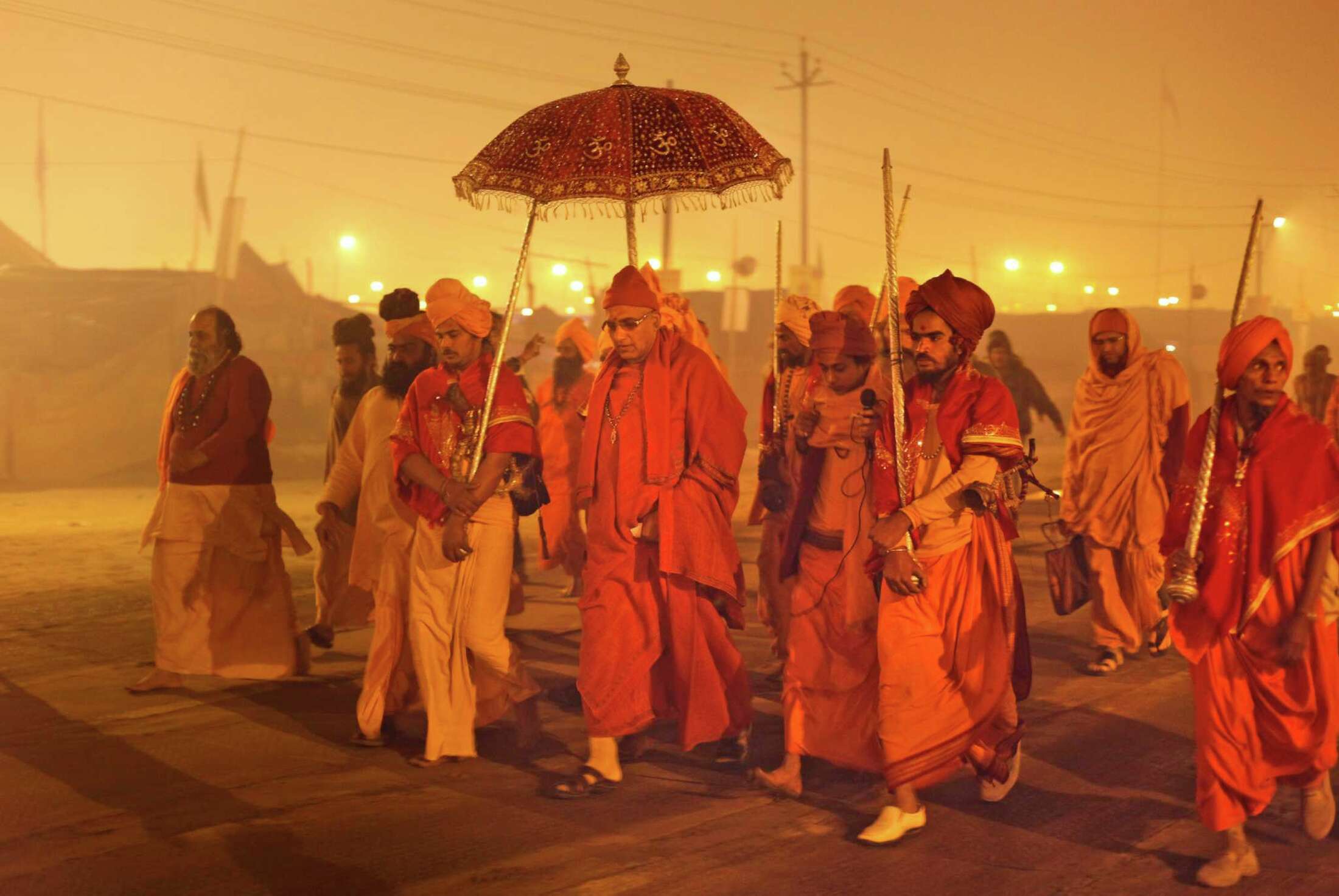 30 awesome photos of Hindu pilgrims in India