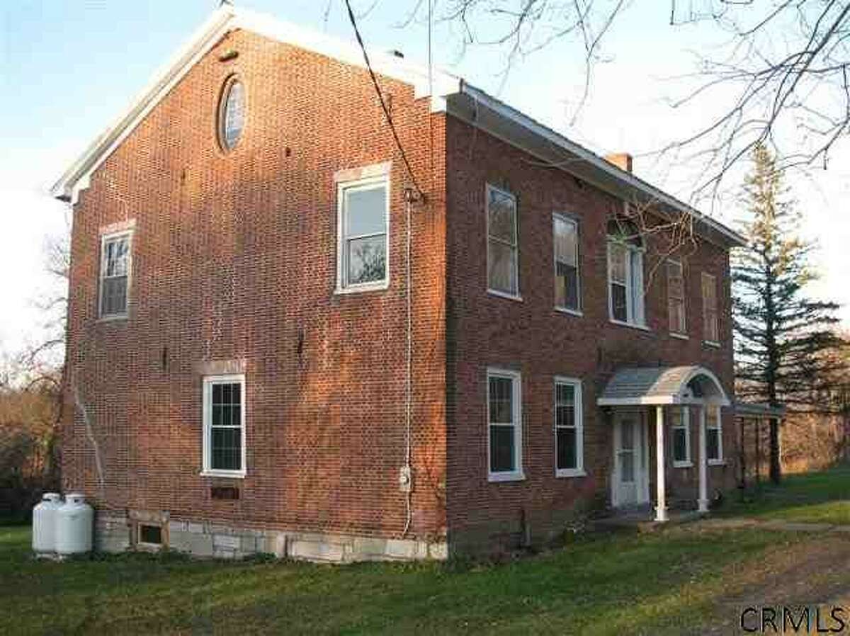 House of the Week: Historic Colonial in Fultonville