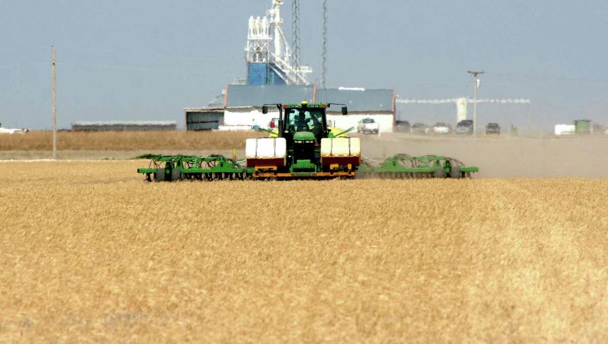 Lawmakers pitch plan to tweak biofuel mandate