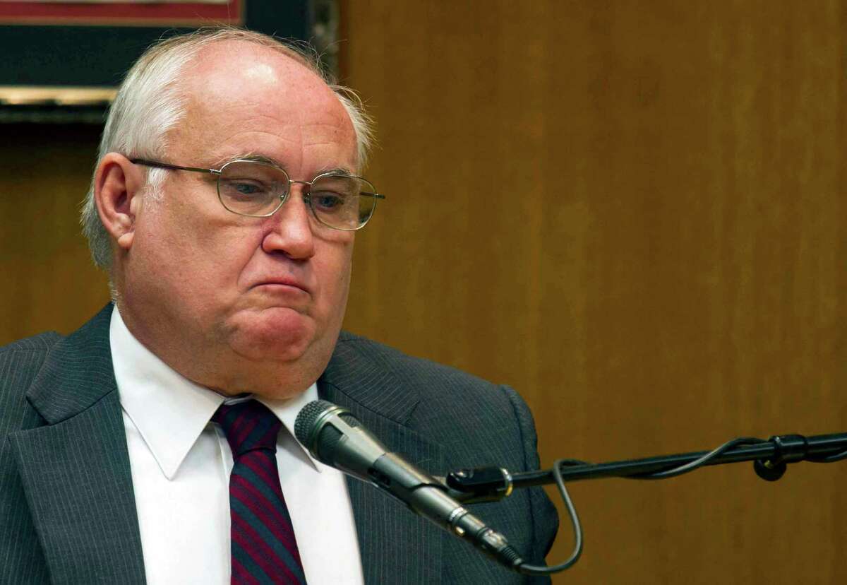 Former DA defends actions in wrongly accused case