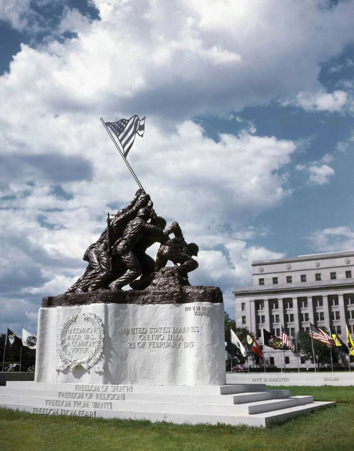 Iwo Jima statue going to auction