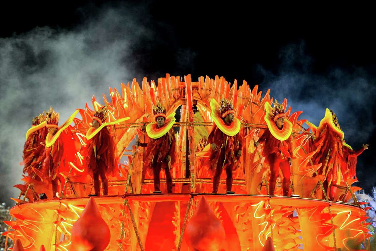 Wild Frolicking Fantasy Floats Go All Night At End Of Brazils Carnival