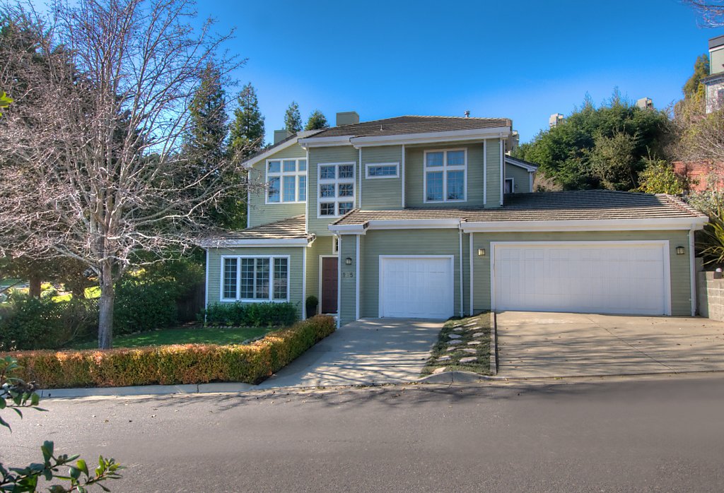 Tiburon Home With Fireplaces Wine Cellar SFGate   RawImage 