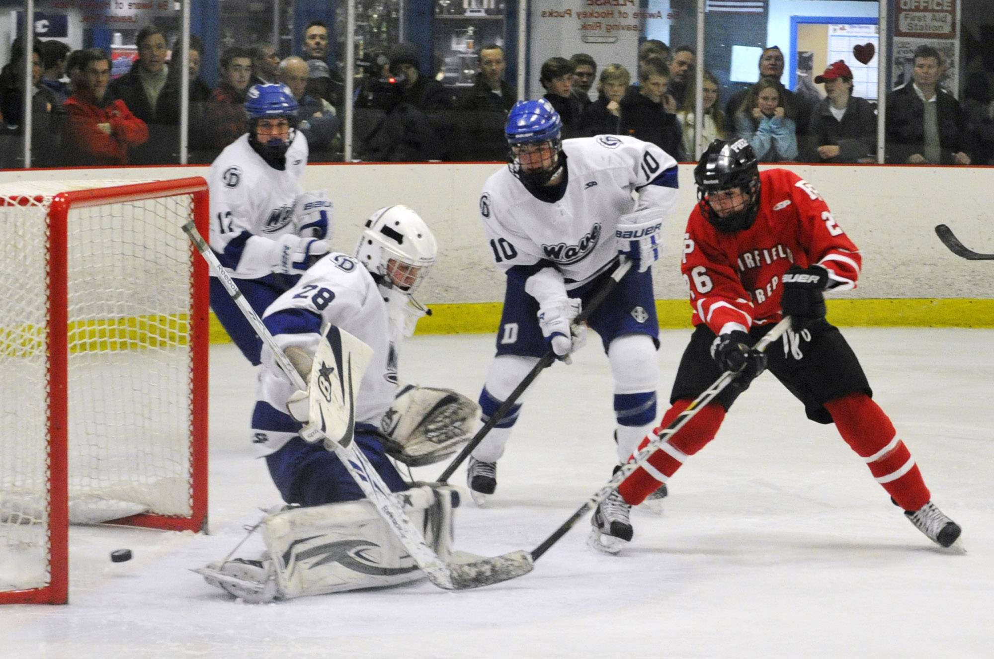 Fairfield Prep routs Darien in boys hockey showdown