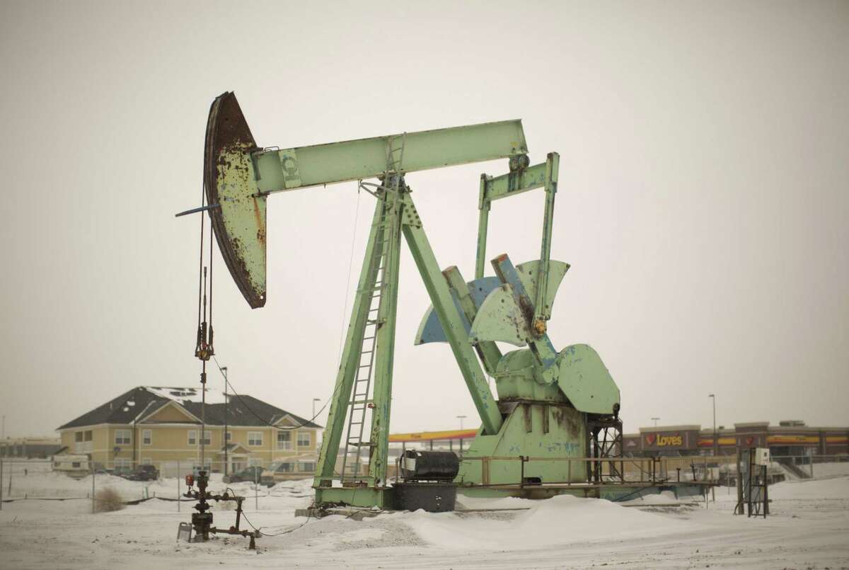 Job on oil rig in north dakota