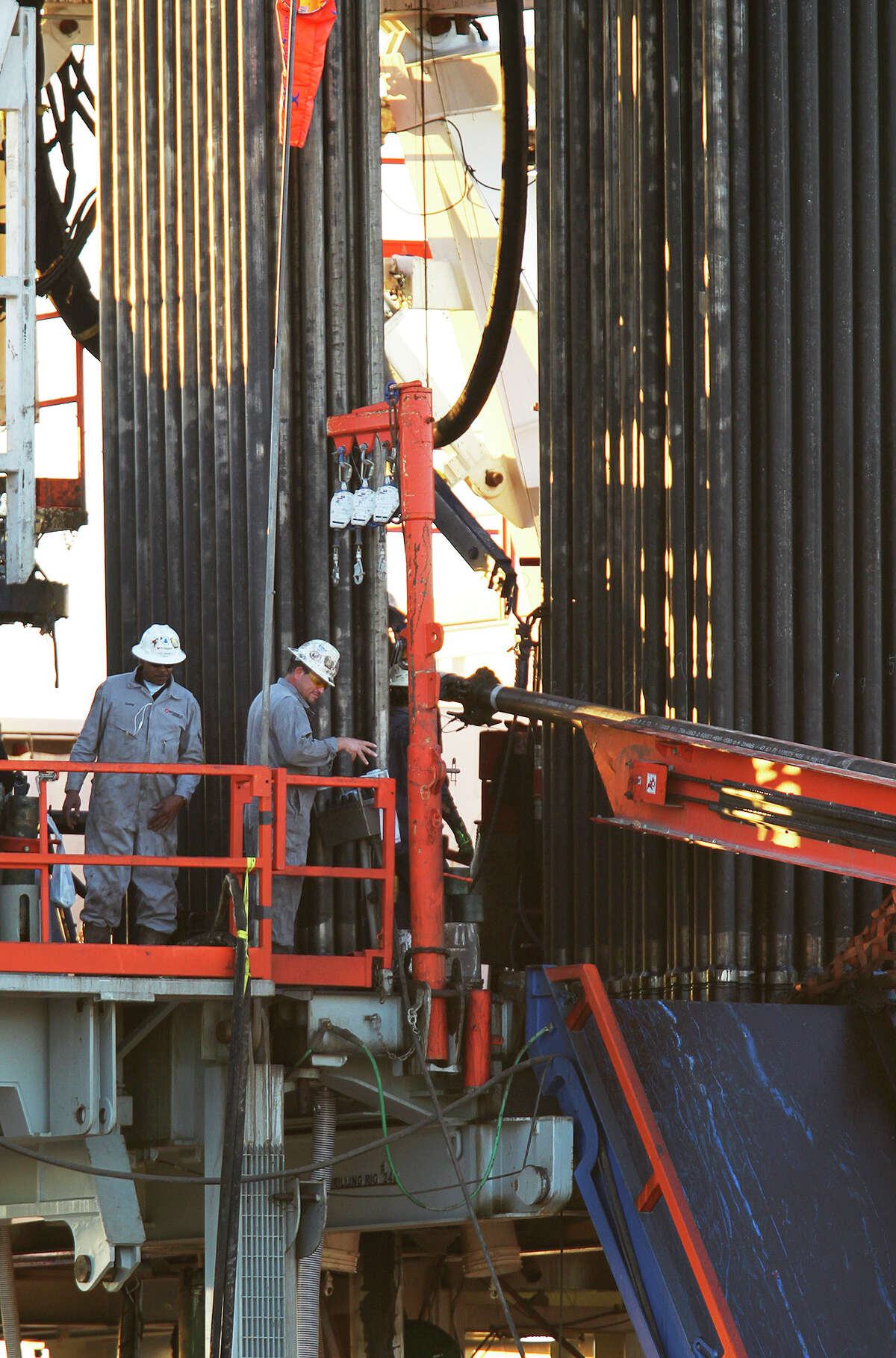 Eagle Ford pay is high, but work can be fatal
