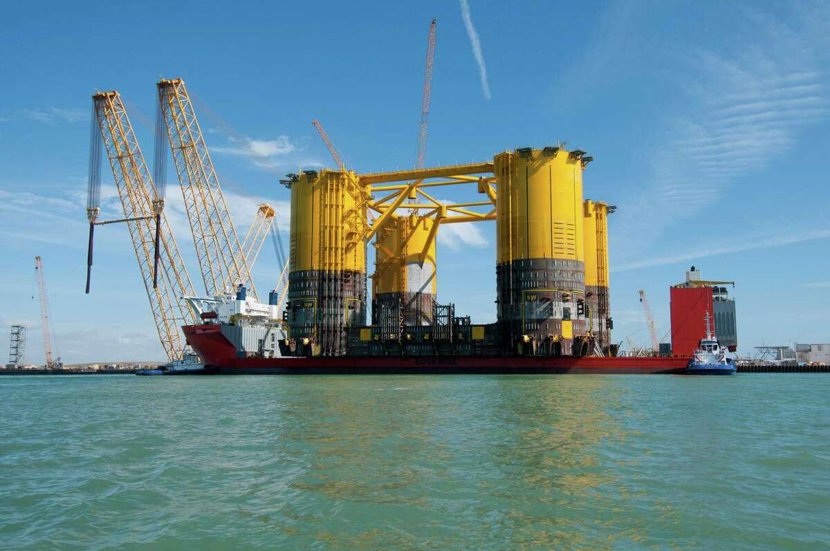 A rig big enough for Olympus