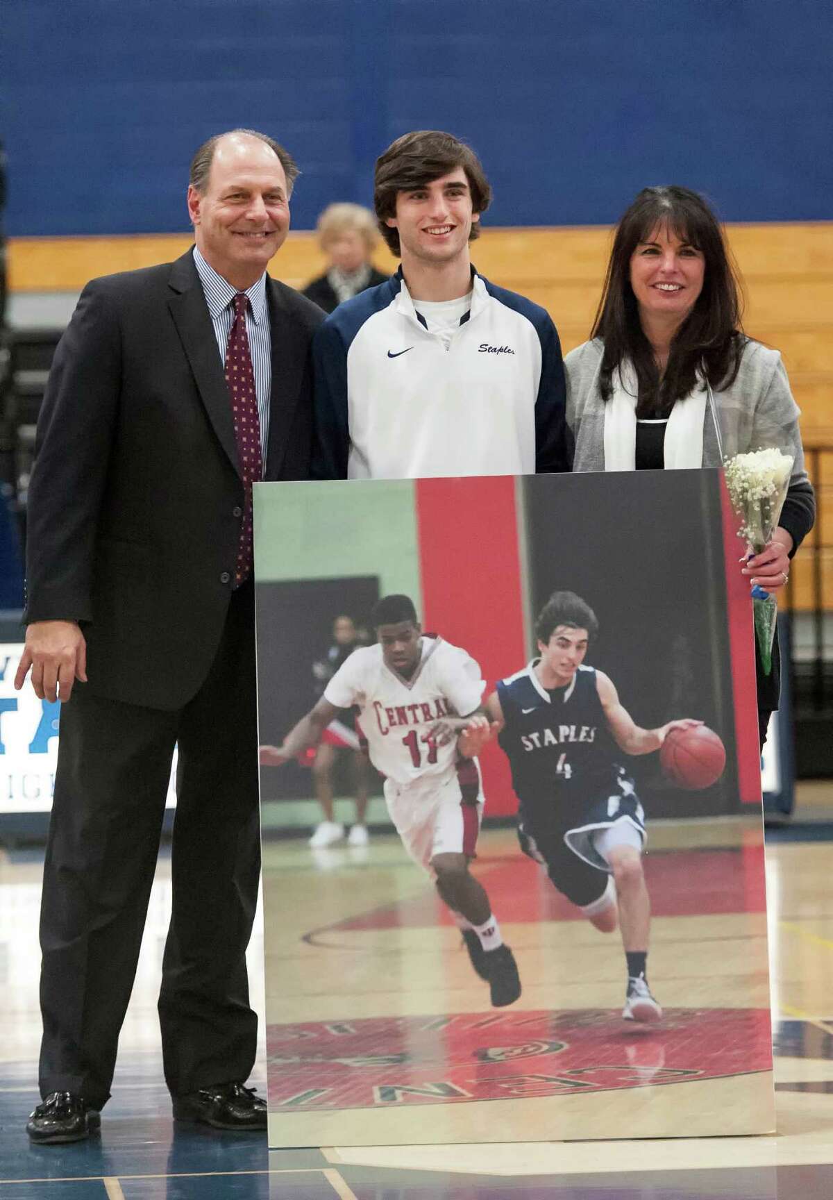 Staples loses to Bassick, out of FCIAC playoffs