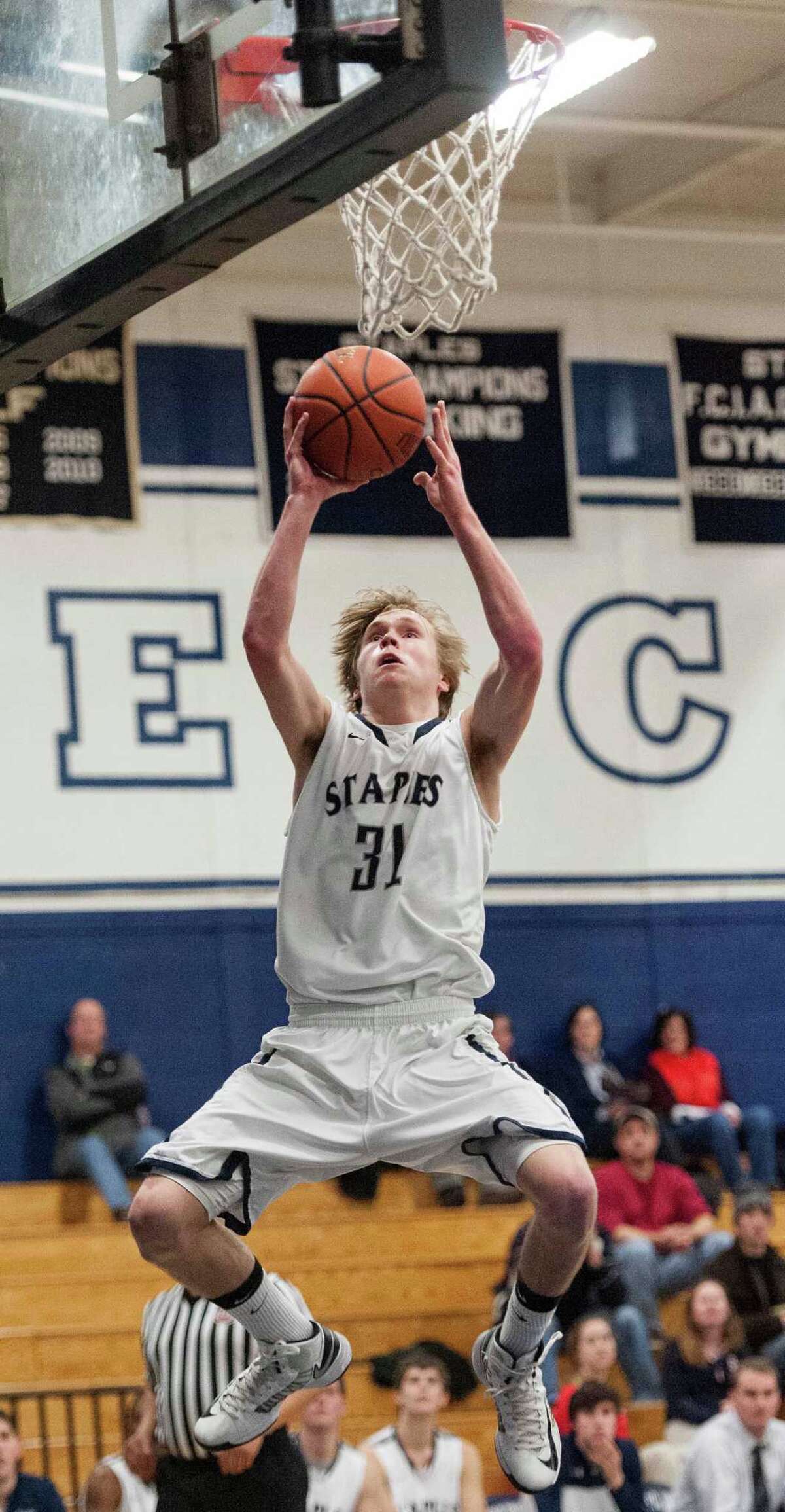 Staples loses to Bassick, out of FCIAC playoffs