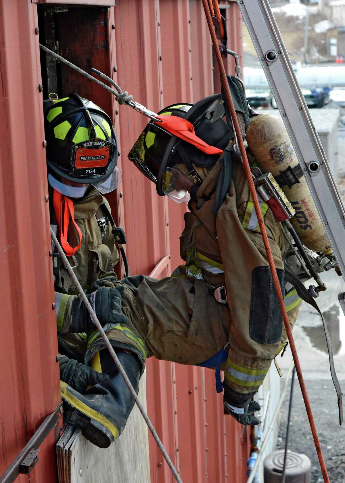 Photos:Firefighter training