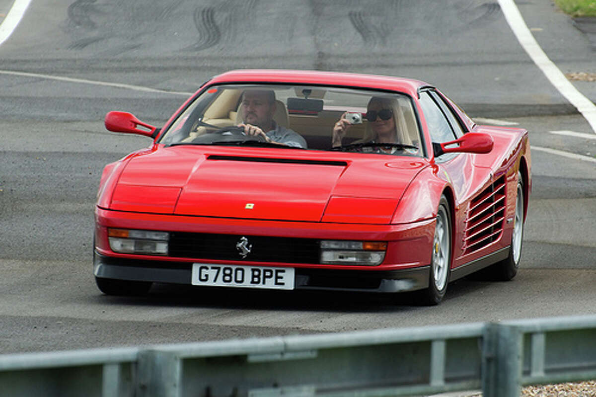 ferrari testarossa 1996