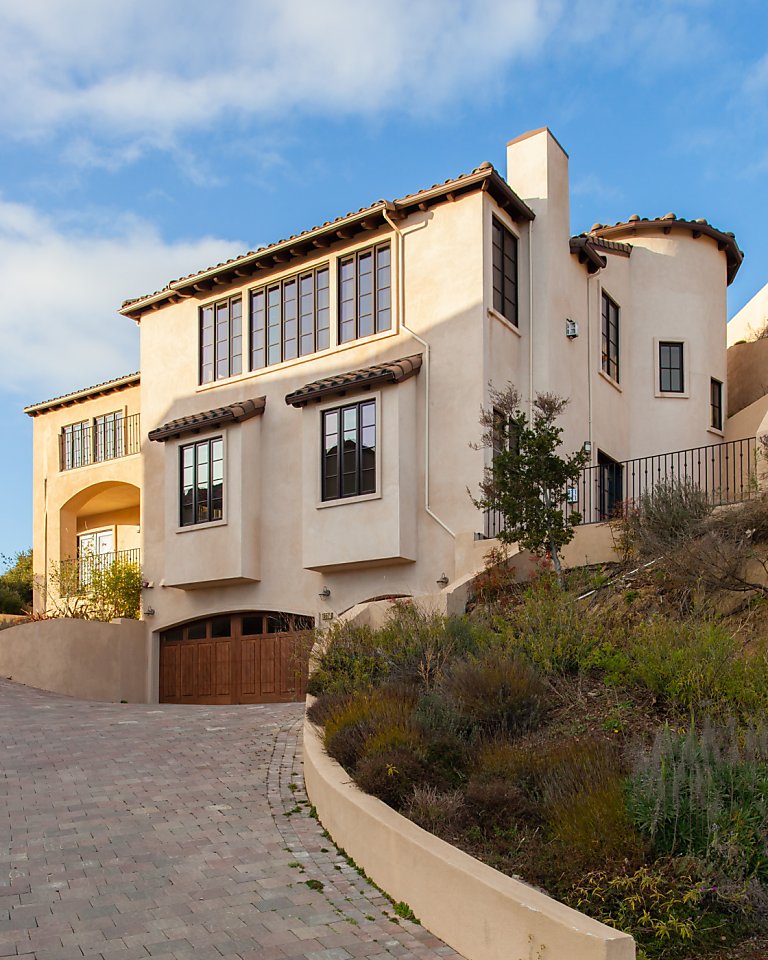 Price Point Property Price Point: $1.925 million