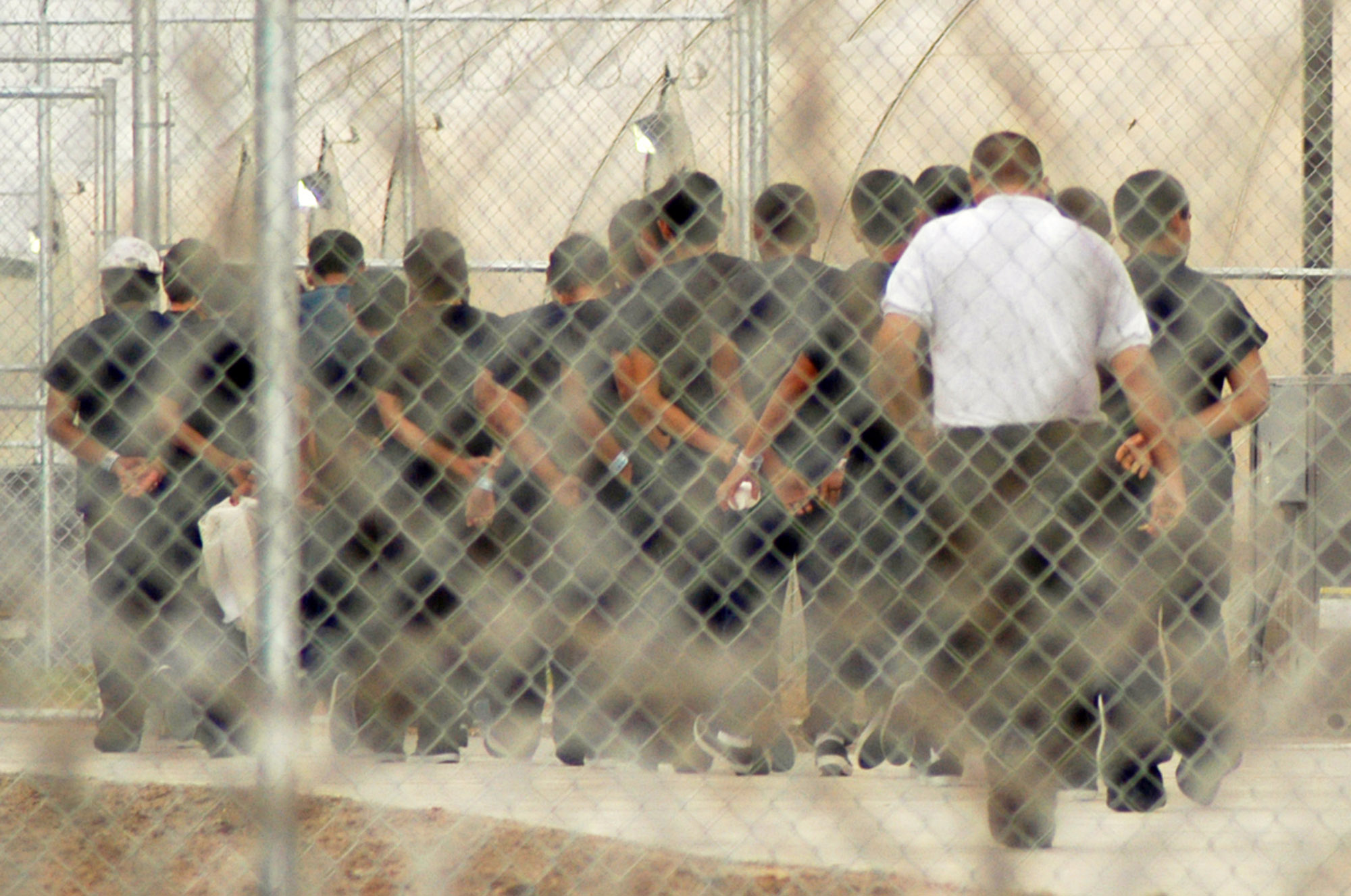 Chaos erupts at Texas immigrant detention center