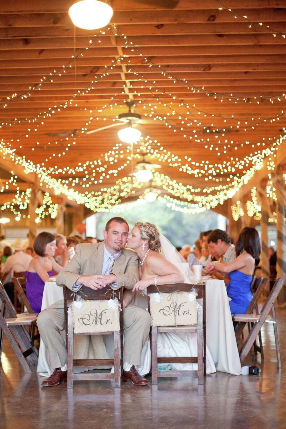 country-nuptials-are-trending-now-9-texas-venues-for-cowgirl-brides