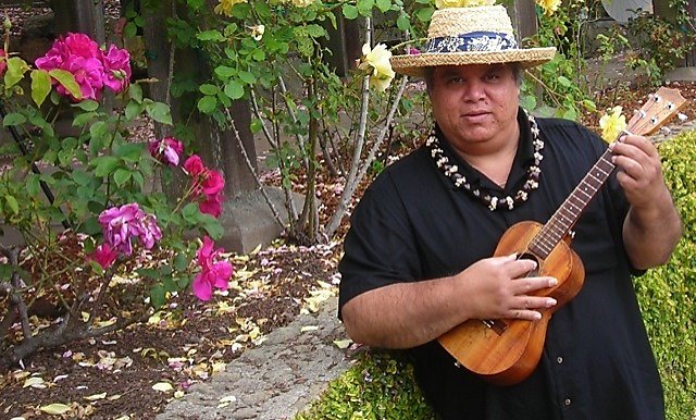 Ukulele strikes a chord on the U.S. mainland