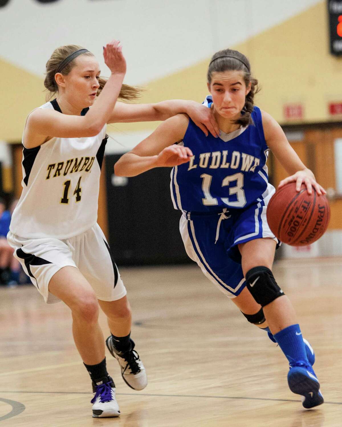 Trumbull girls basketball team reaches Class LL quarterfinals
