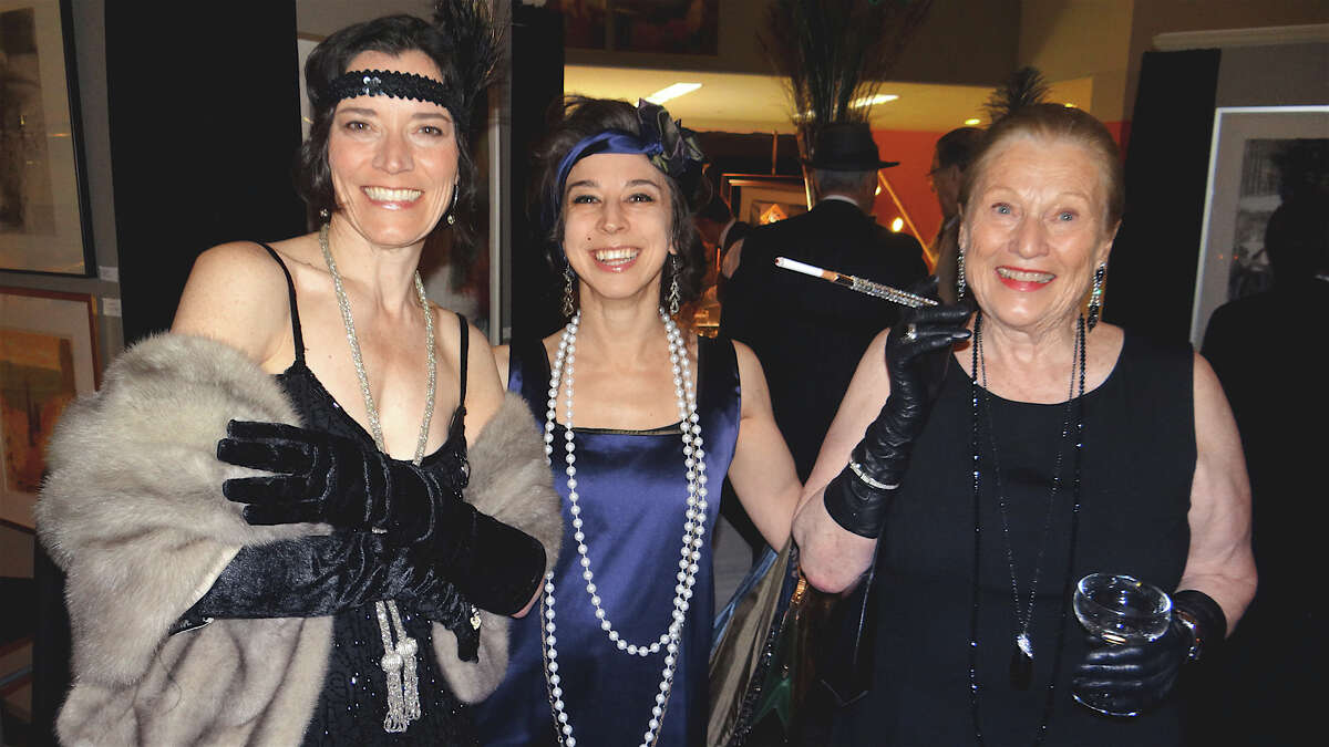 Great, Gatsby! Library-as-speakeasy hosts jazzy Fitzgerald party